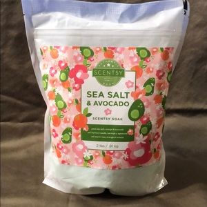 Scentsy Sea Salt & Avocado